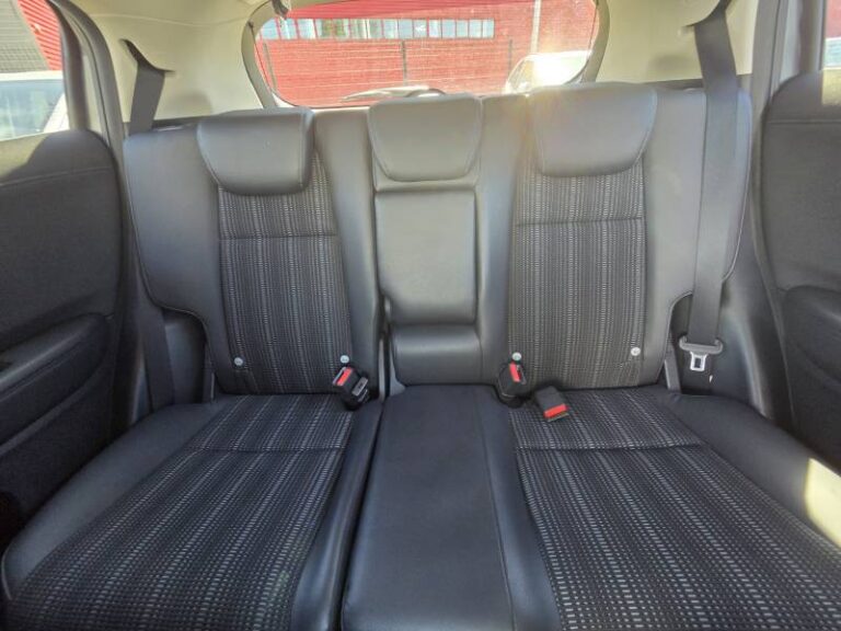 Honda HRV HR-V 1.6 i-DTEC Exclusive Navi - Image 12 (August 8, 2026)