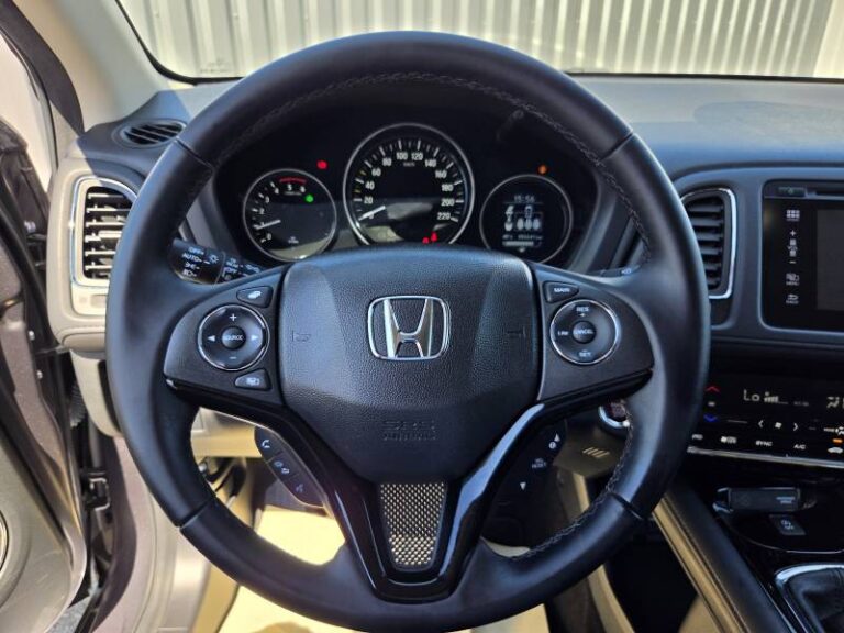 Honda HRV HR-V 1.6 i-DTEC Exclusive Navi - Image 14 (August 8, 2026)