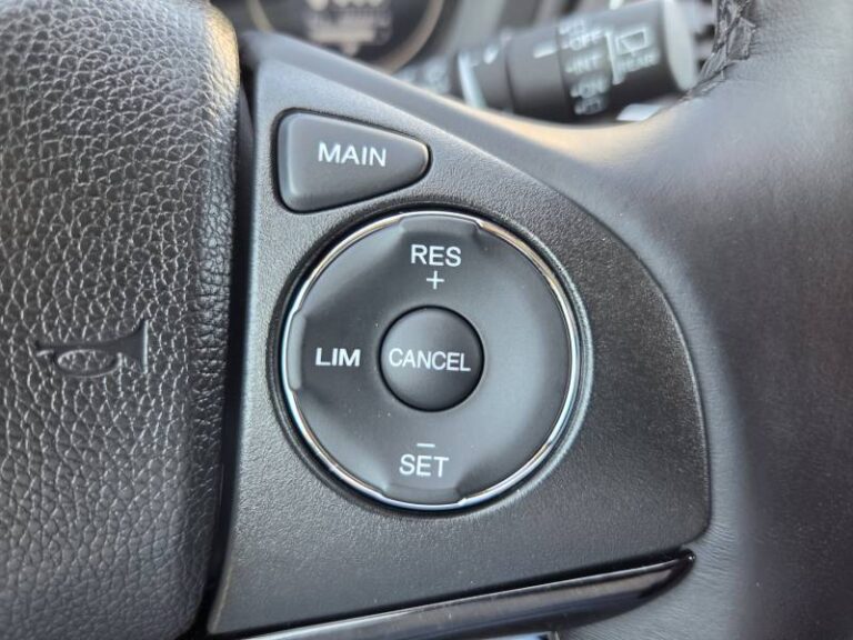 Honda HRV HR-V 1.6 i-DTEC Exclusive Navi - Image 16 (August 8, 2026)