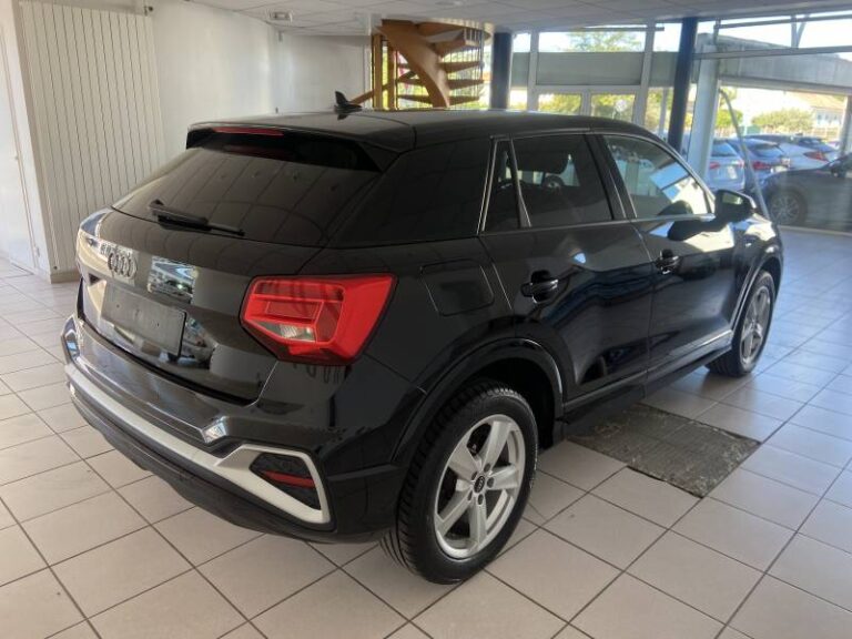 Audi Q2 35 TFSI 150 S tronic 7 S line - Image 11 (August 8, 2026)