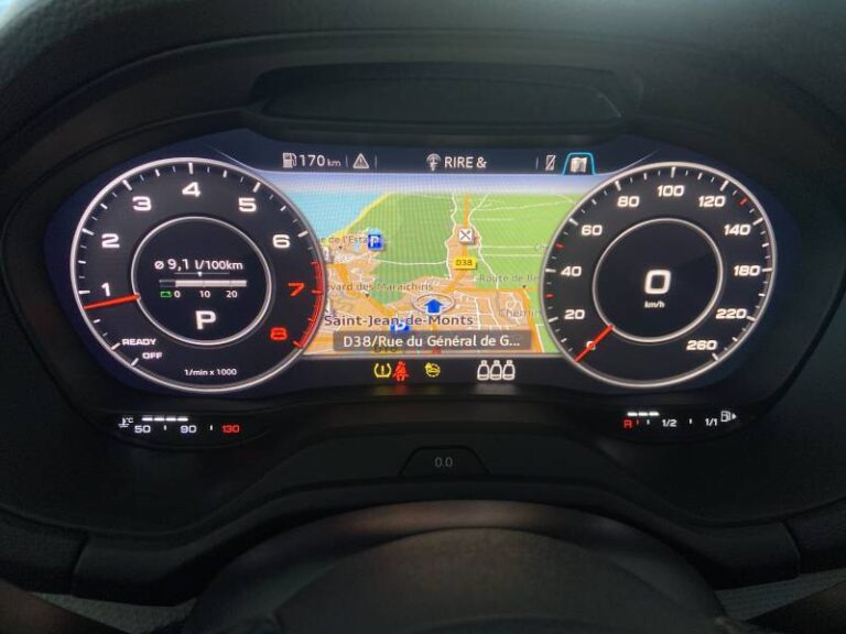 Audi Q2 35 TFSI 150 S tronic 7 S line - Image 16 (August 8, 2026)