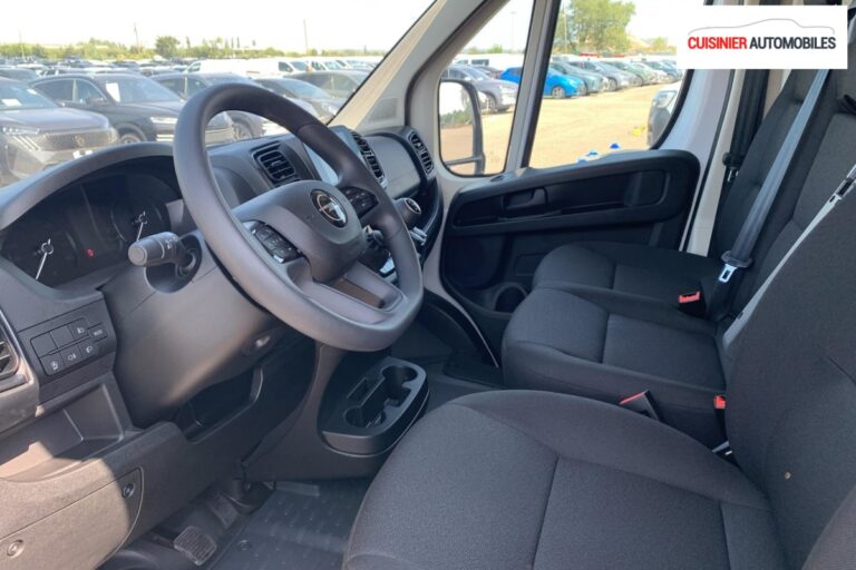 Opel Movano FOURGON DIESEL 140 CH 3.5T MANUELLE START - Image 09 (August 9, 2026)