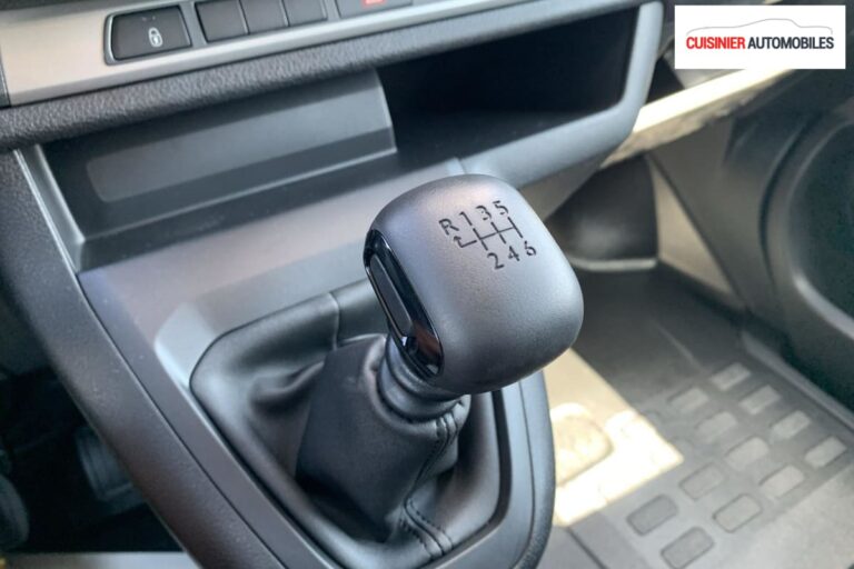 Opel Vivaro Cabine Approfondie CA FIXE DIESEL 150 CH XL MANUELLE - Image 16 (August 9, 2026)