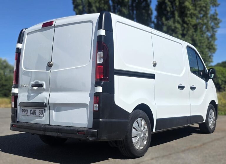 Renault Trafic 1° Main 1.6 DCI Grand Confort 1000kg 3 places Galerie - Image 06 (August 9, 2026)