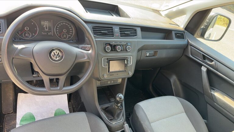 Volkswagen Caddy 2.0 TDI 122 4Motion Business - Image 11 (August 9, 2026)