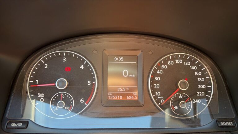Volkswagen Caddy 2.0 TDI 122 4Motion Business - Image 12 (August 9, 2026)