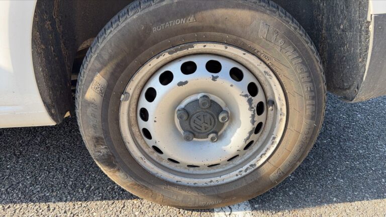 Volkswagen Caddy 2.0 TDI 122 4Motion Business - Image 19 (August 9, 2026)