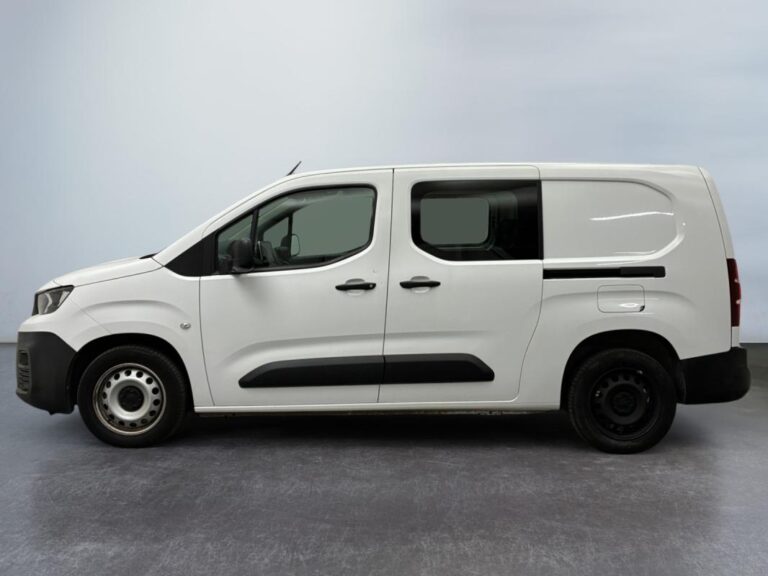 Peugeot Partner CABINE APPROFONDIE CA BLUEHDI 130 S&S EAT8 - Image 02 (August 10, 2026)