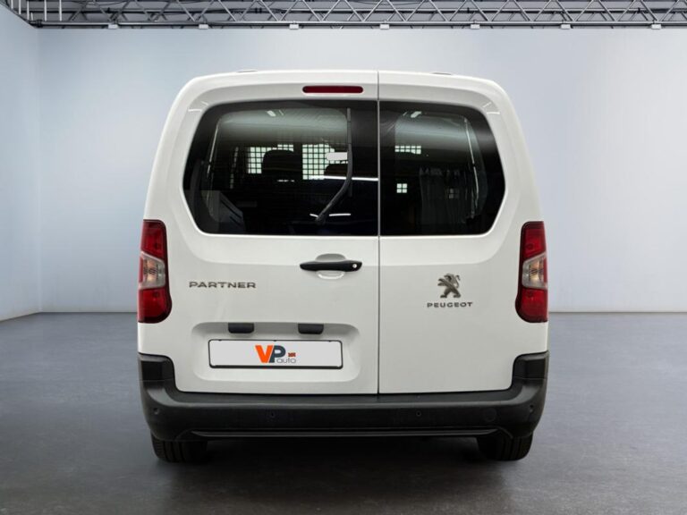 Peugeot Partner CABINE APPROFONDIE CA BLUEHDI 130 S&S EAT8 - Image 04 (August 10, 2026)
