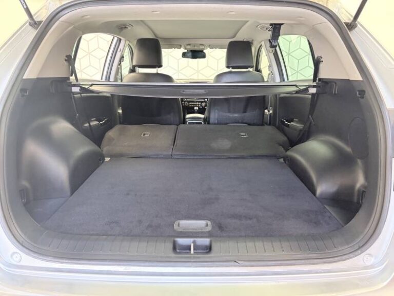 Kia Sportage 1.7 CRDi 115 ISG 4×2 Premium - Image 17 (August 11, 2026)