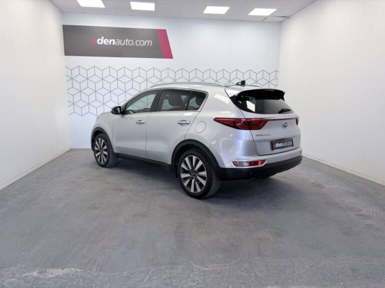 Kia Sportage 1.7 CRDi 115 ISG 4×2 Premium - Image 02 (August 11, 2026)