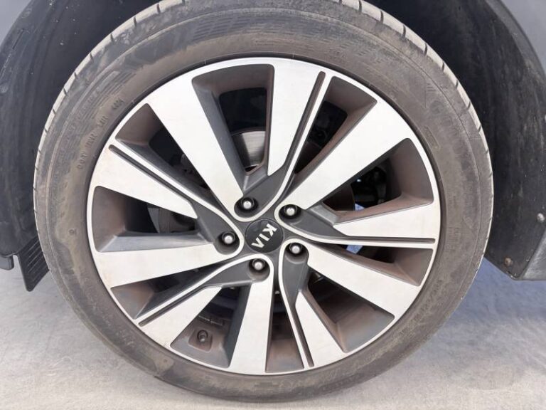 Kia Sportage 1.7 CRDi 115 ISG 4×2 Premium - Image 09 (August 11, 2026)