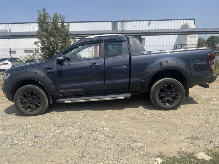 Ford Ranger III SUPER CABINE 2.0 ECOBLUE 213 BV10 WILDTRAK - Image 01 (August 11, 2026)