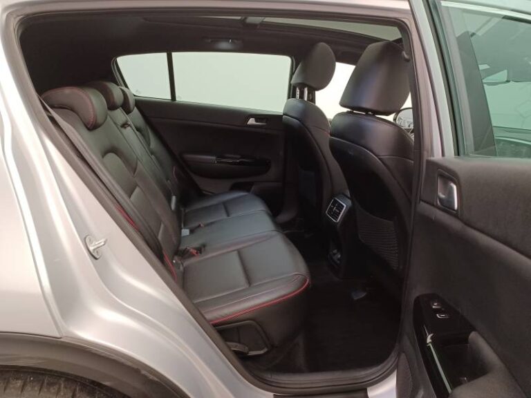 Kia Sportage 1.6 CRDi 136 ISG 4×2 DCT7 GT Line Premium - Image 13 (August 11, 2026)