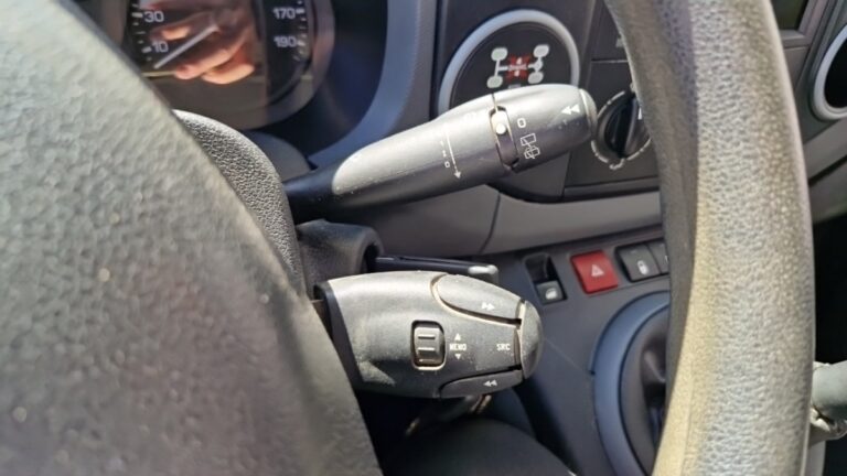 Peugeot Partner CABINE APPROFONDIE 1.6 BLUEHDI 100 4X4 DANGEL - Image 17 (August 11, 2026)