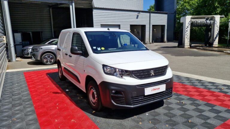 Peugeot Partner FOURGON STANDARD 650 KG BLUEHDI 75 BVM5 PREMIUM - Image 03 (August 11, 2026)