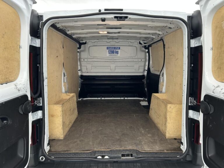 Renault Trafic Fg VUL BLUE DCI 130 3T GSR2 ADVANCE 4p - Image 18 (August 11, 2026)