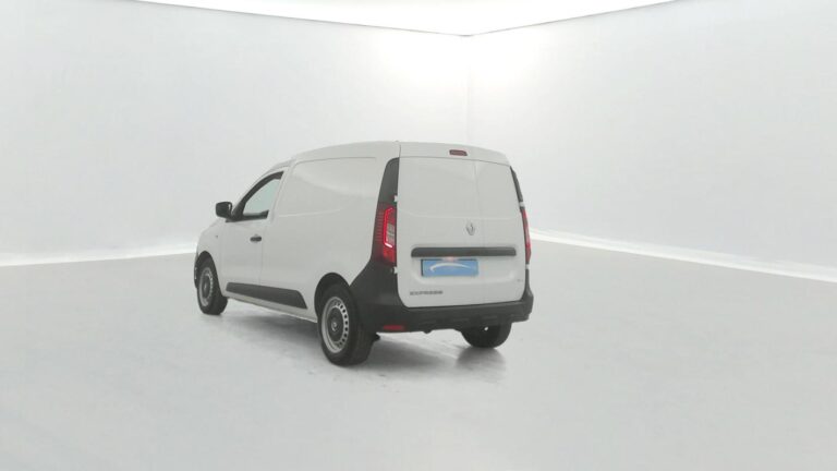 Renault Express Van BLUE DCI 95 – 22 CONFORT - Image 03 (August 11, 2026)