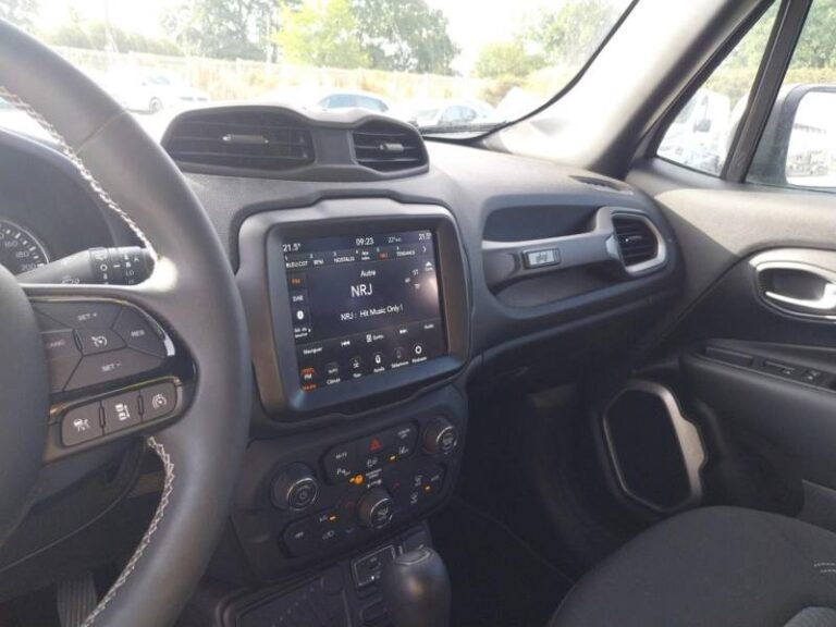 Jeep Renegade 1.3 Turbo T4 150 ch BVR6 80th Anniversary - Image 10 (August 11, 2026)