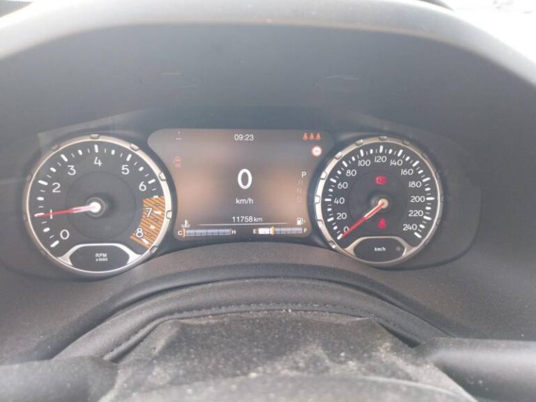 Jeep Renegade 1.3 Turbo T4 150 ch BVR6 80th Anniversary - Image 13 (August 11, 2026)