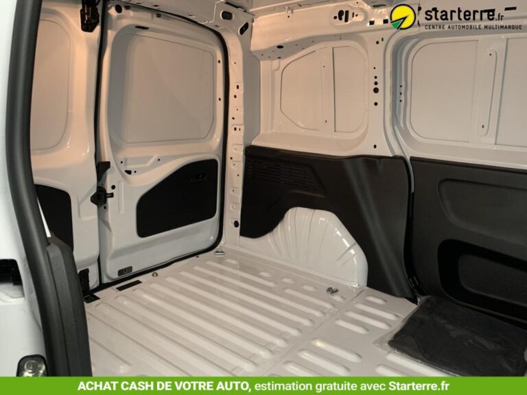 Citroën Berlingo VAN M DIESEL 100 CH MANUELLE - Image 11 (August 11, 2026)