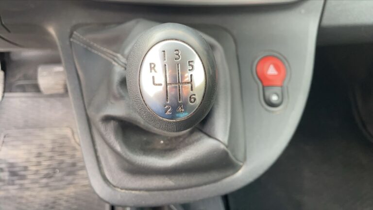 Renault Kangoo Express Fourgon 1.5 Blue dCi 115 Business - Image 13 (August 11, 2026)