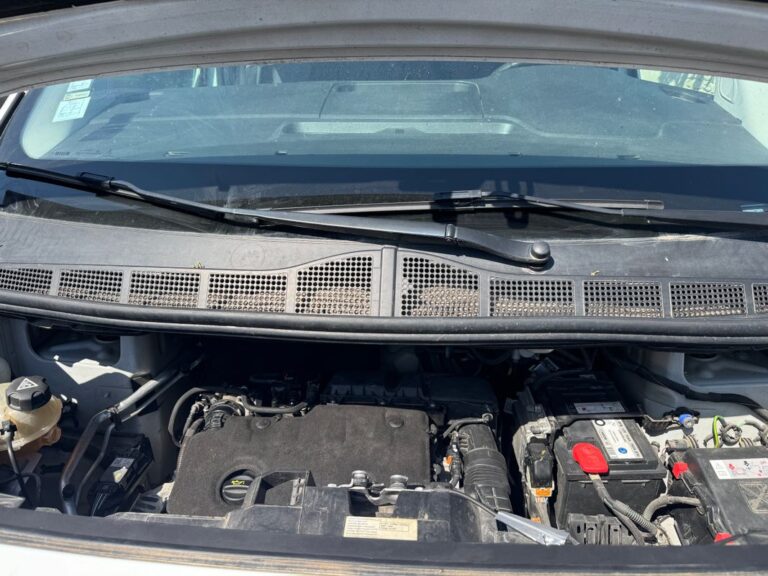 Toyota PROACE 1.5 D-4D 120 Dynamic – 3 places - Image 15 (August 11, 2026)