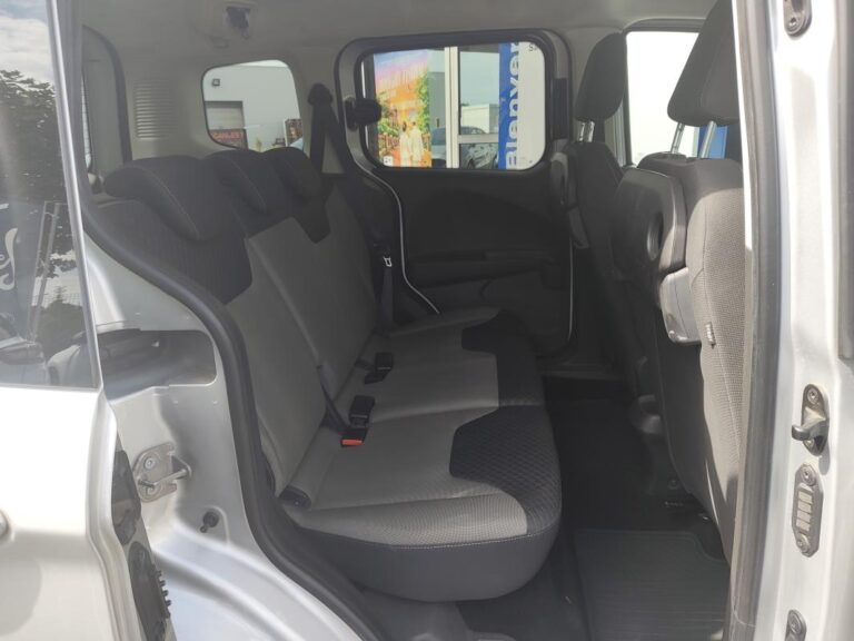 Ford transit courier 1.5 TDCI 95ch 5 PLACES - Image 09 (August 28, 2026)