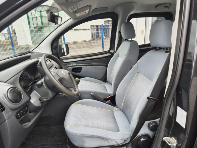Peugeot Bipper Tepee 1.4 HDI 70CH OUTDOOR - Image 05 (August 28, 2026)
