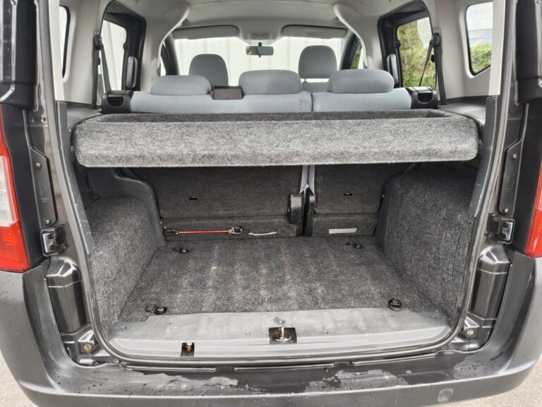 Peugeot Bipper Tepee 1.4 HDI 70CH OUTDOOR - Image 09 (August 28, 2026)