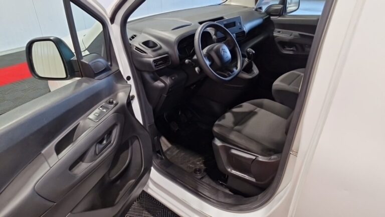 Citroën Berlingo VAN M 650 BLUEHDI 100 SS BVM5 CLUB - Image 12 (August 28, 2026)