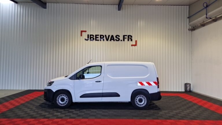 Citroën Berlingo VAN XL 950 BLUEHDI 100 SS BVM5 CLUB - Image 02 (August 28, 2026)