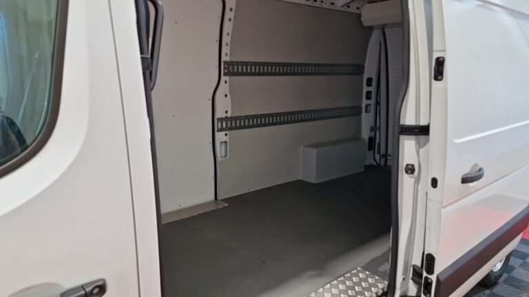 Renault Master trac f3500 blue dci 135 grand confort - Image 11 (August 28, 2026)