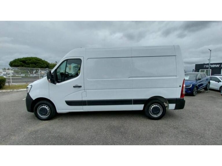 Renault Master FOURGON FGN TRAC F3500 BLUE DCI 135 CONFORT - Image 03 (August 28, 2026)