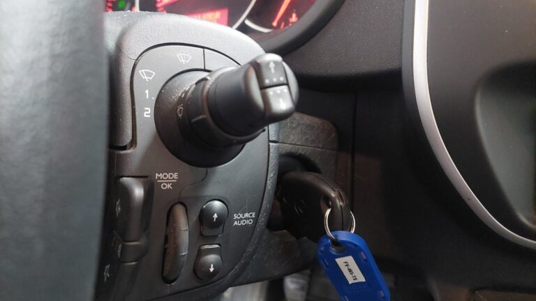 Renault Kangoo Express BLUE DCI 95 GRAND CONFORT - Image 14 (August 28, 2026)