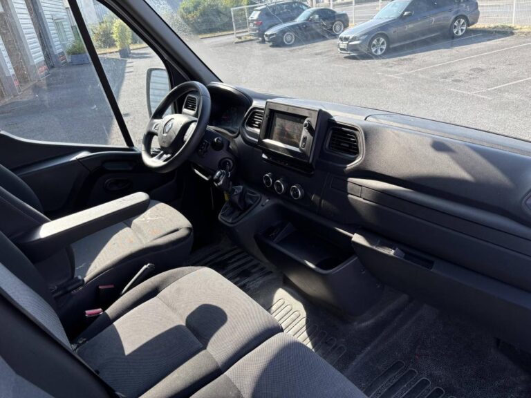 Renault Master 2.3 136 13325€ HT - Image 15 (August 28, 2026)