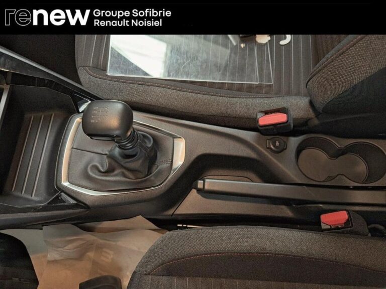 Peugeot 208 BUSINESS R PURETECH 100 S&S BVM6 Active Business - Image 17 (August 28, 2026)