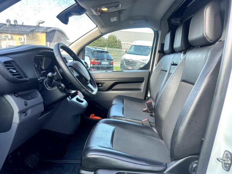 Peugeot Expert 2.0L BlueHDi 180cv Asphalt EAT8 - Image 08 (September 1, 2026)