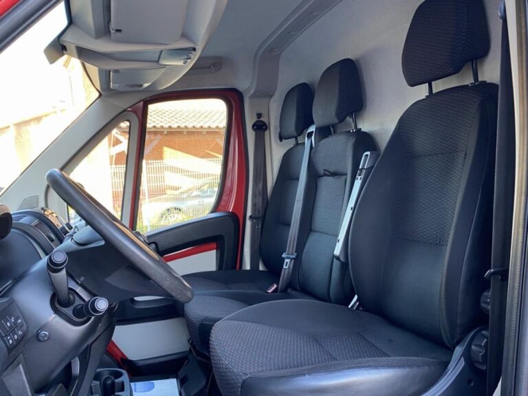 Peugeot Boxer II BLUEHDI 160 S&S PREMIUM 333 - Image 13 (September 2, 2026)
