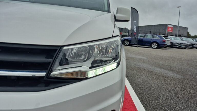 Volkswagen Caddy Van 1.0 TSI 102 BVM5 BUSINESS LINE PLUS - Image 10 (September 3, 2026)