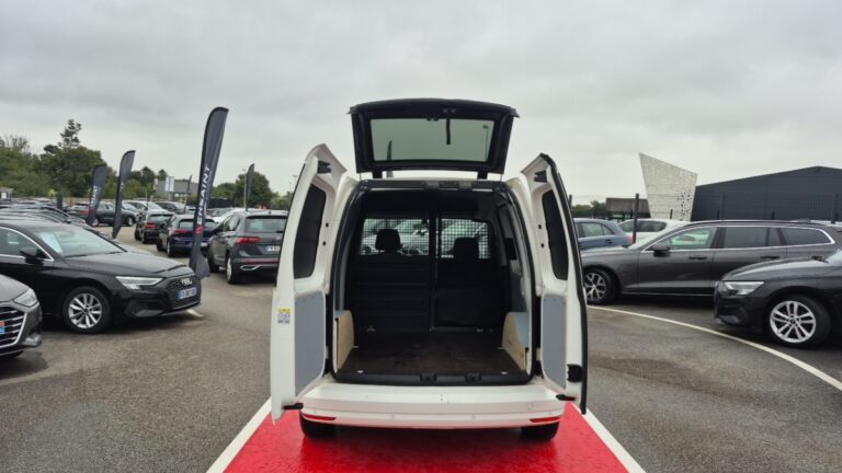 Volkswagen Caddy Van 1.0 TSI 102 BVM5 BUSINESS LINE PLUS - Image 13 (September 3, 2026)