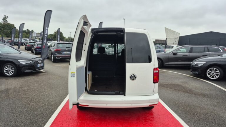 Volkswagen Caddy Van 1.0 TSI 102 BVM5 BUSINESS LINE PLUS - Image 16 (September 3, 2026)