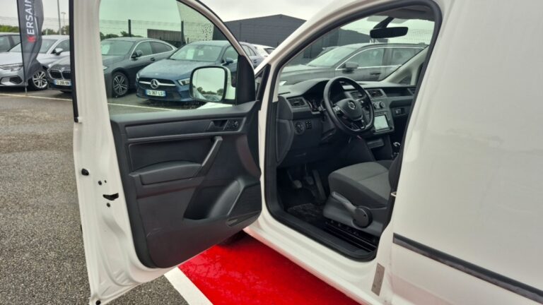 Volkswagen Caddy Van 1.0 TSI 102 BVM5 BUSINESS LINE PLUS - Image 17 (September 3, 2026)