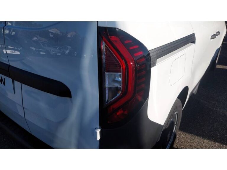 Renault Kangoo Van BLUE DCI 95 GRAND CONFORT SESAME OUVRE TOI – 22 - Image 18 (September 4, 2026)