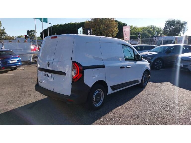 Renault Kangoo Van BLUE DCI 95 GRAND CONFORT SESAME OUVRE TOI – 22 - Image 06 (September 4, 2026)